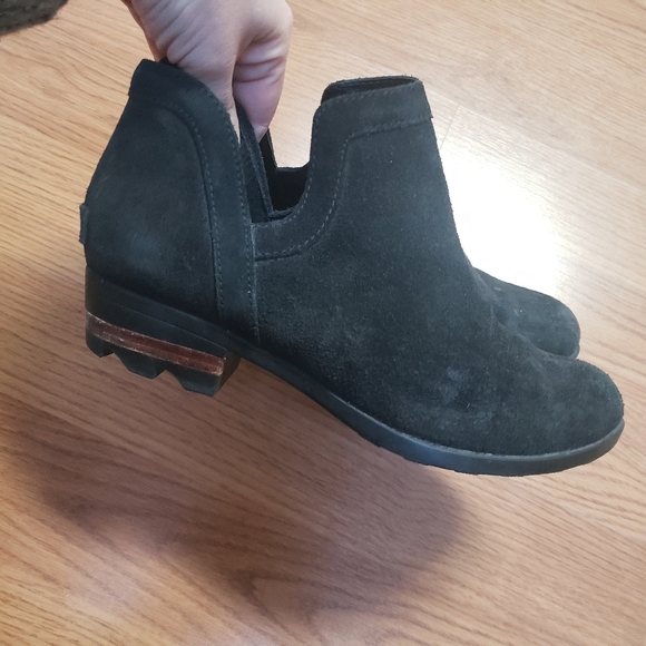 Sorel Ankle Boots - Picture 1 of 5